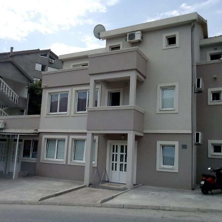 Apartments Grubor Budva Bagian luar foto