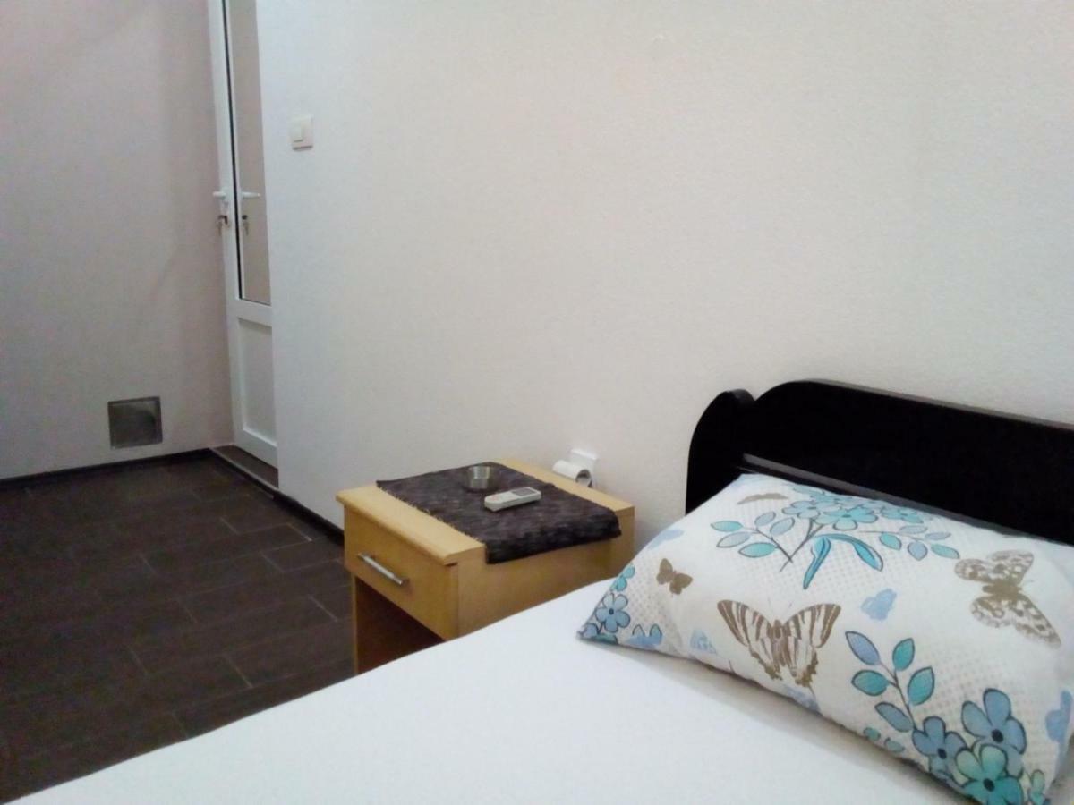 Apartments Grubor Budva Bagian luar foto